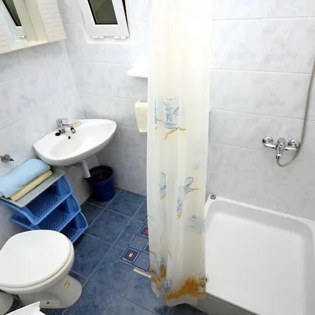 - Gornja 2016c Apartment Supetarska Draga