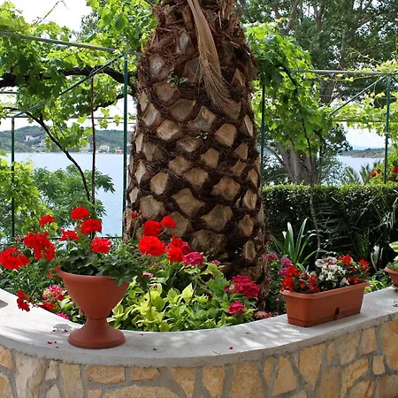 - Gornja 2016c Apartman *