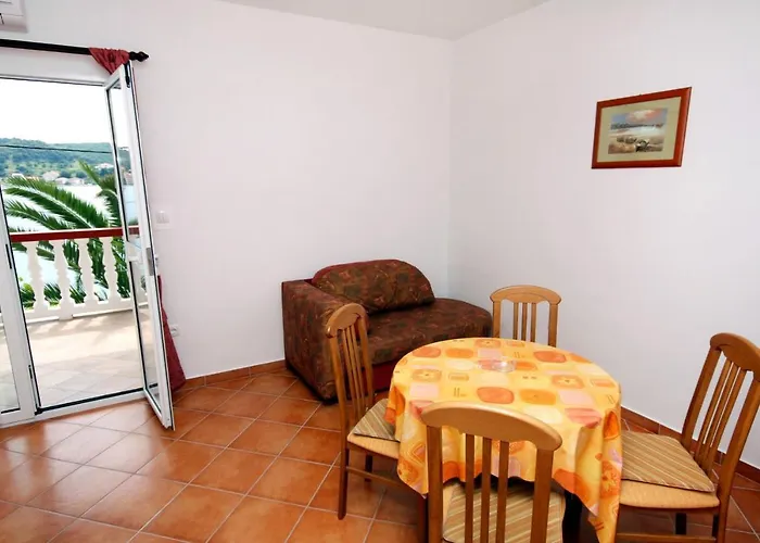 - Gornja 2016c شقة