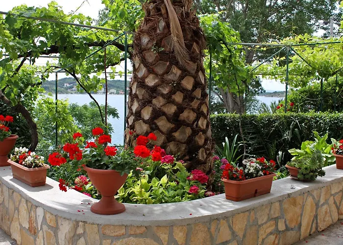 - Gornja 2016c شقة *